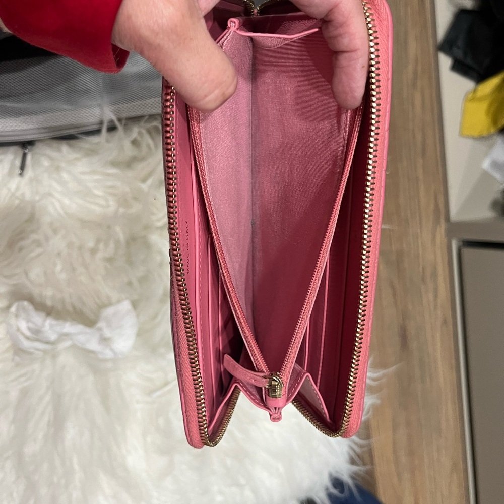 Coveted C 19 Pink Quilted Wallet - Picture 6 of 8